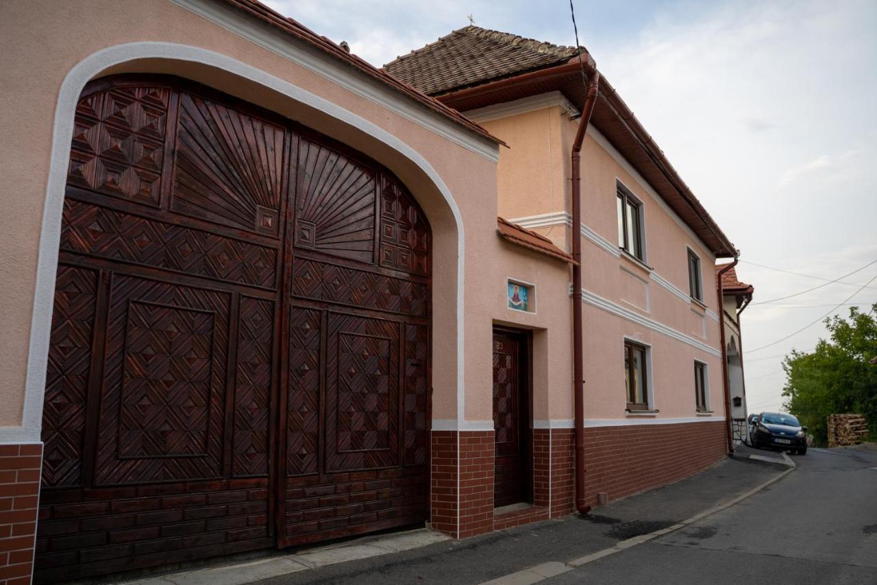 Apartament Panoramic La Casa In Comuna Răşinari Exterior foto